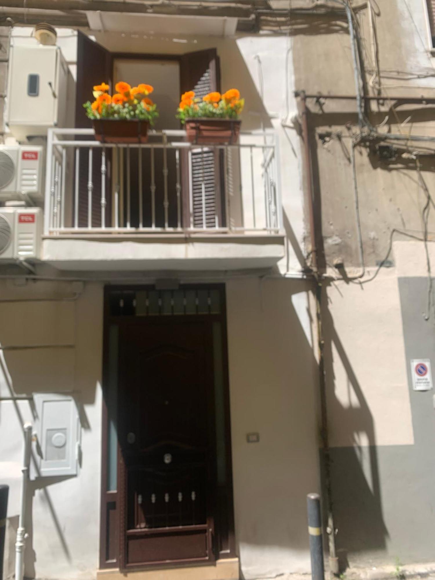 Viky House Chiaja 1 Apartment Naples Luaran gambar